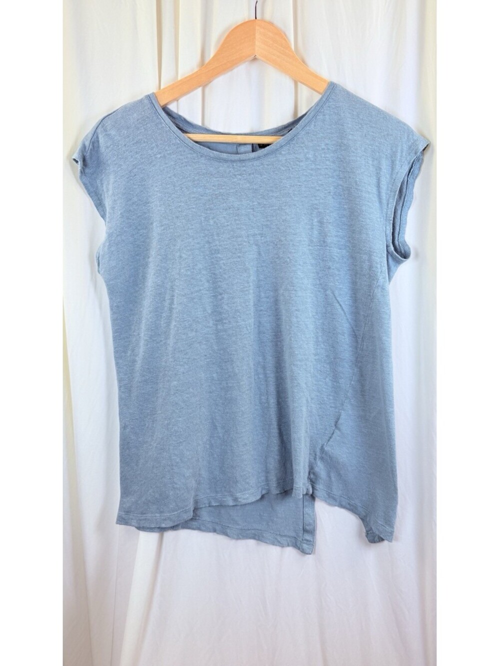 TAHARI 100% Linen Top Women’s Asymmetrical Button Back Cap Sleeve Blue M